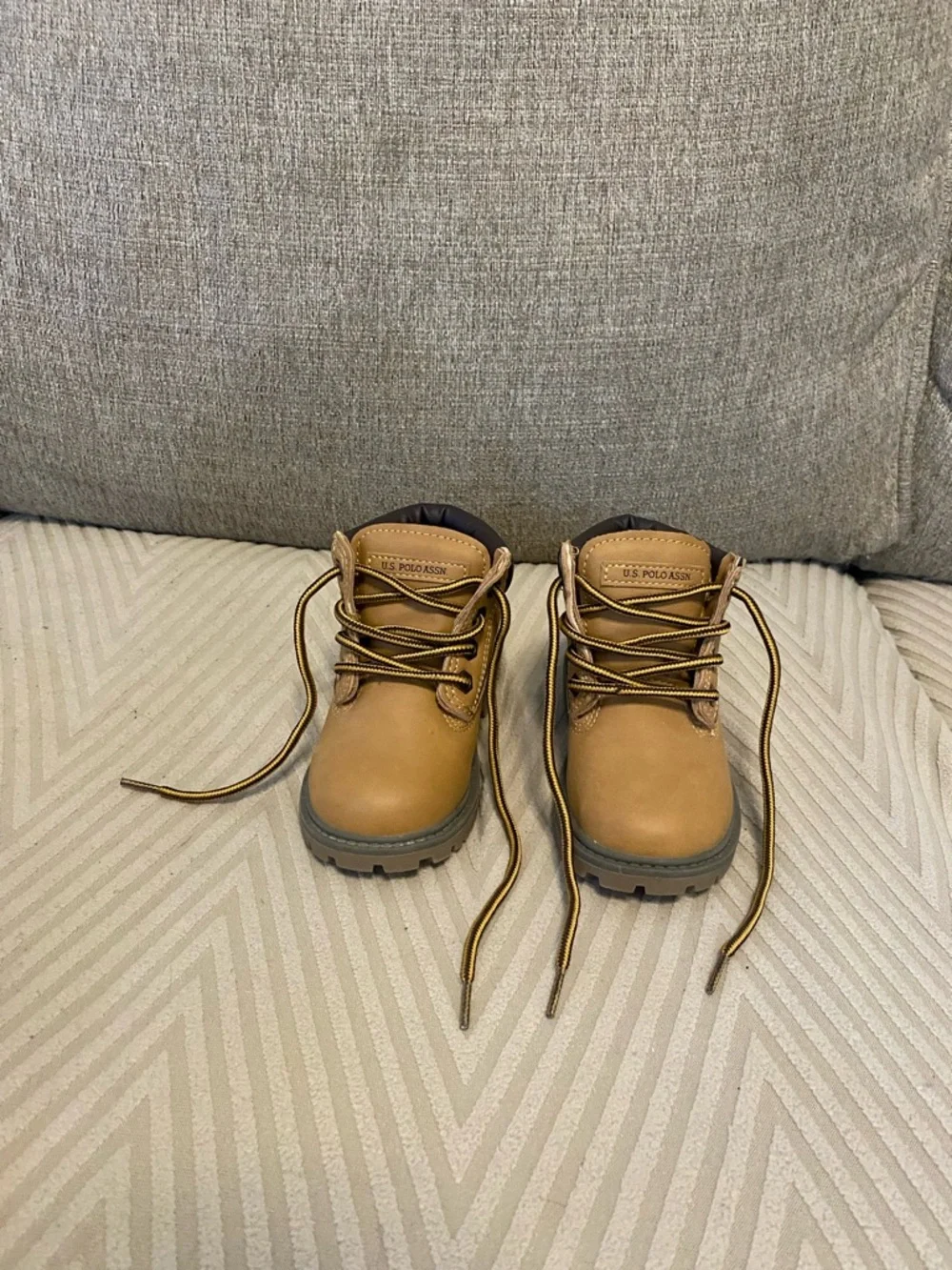 New U.S. Polo Assn. boys size 7M Owen wheat brown high top faux leather boots